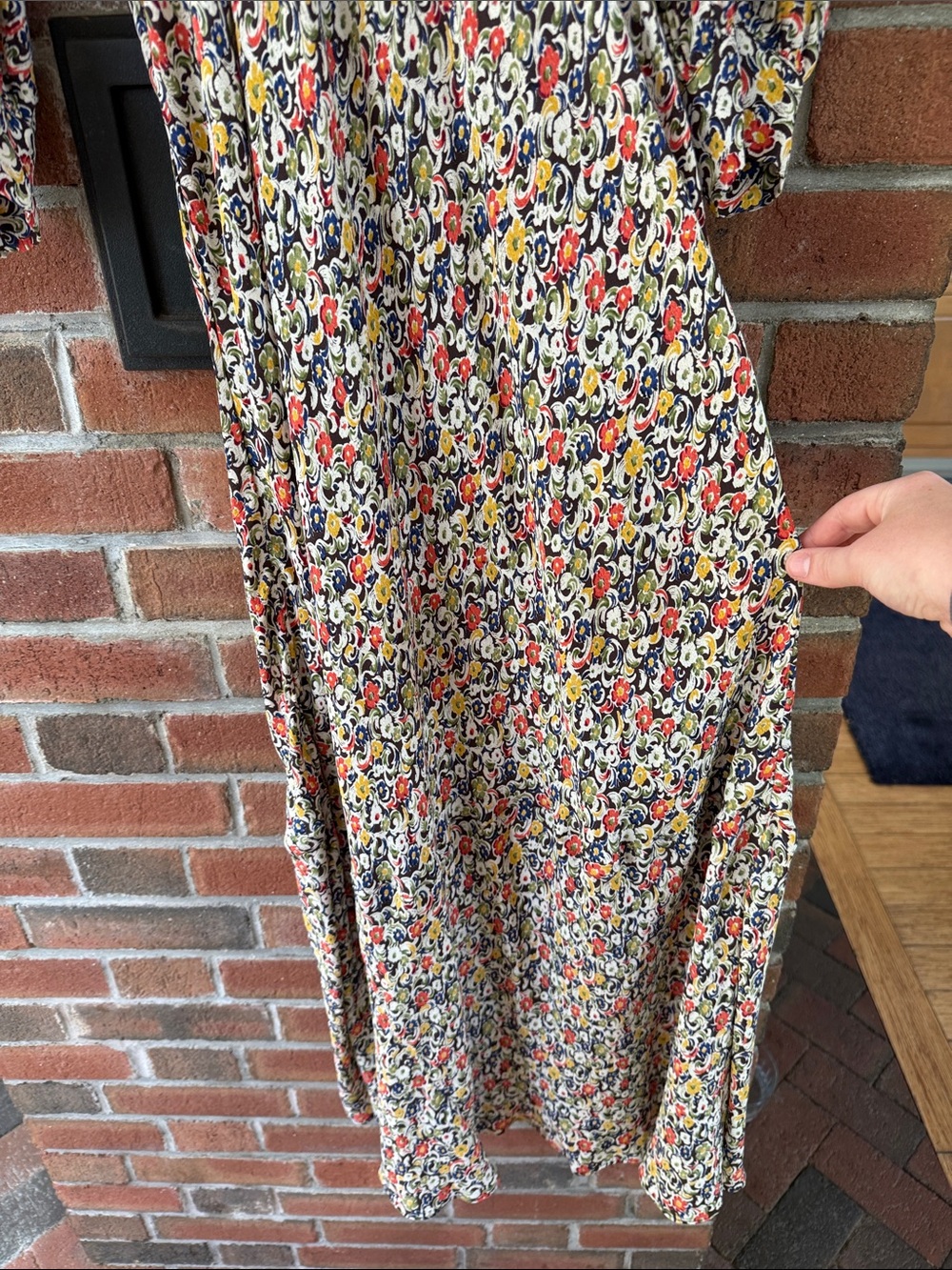 Doen Floral Maxi Dress in Multicolor ditsy print - Picture 3 of 6